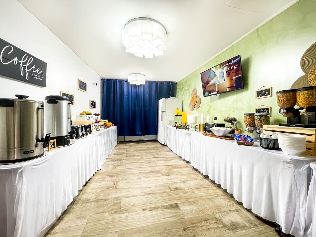 The breakfast room at Casa Pellegrino